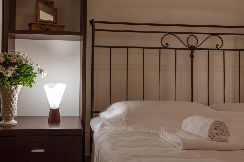 Bed and Breakfast Residenza Ave Roma Номер фото
